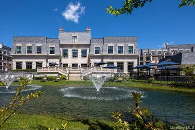 6000 Royal Court #6204, North Hills, NY 11040 - Photo 11