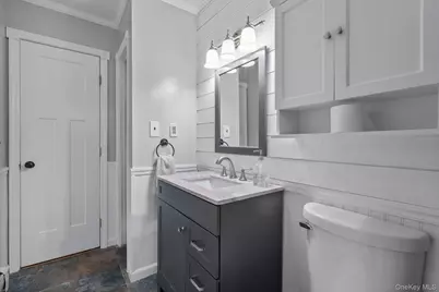 28 Yaphank Avenue, Brookhaven, NY 11719 - Photo 19