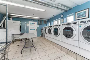 1432 Outlook Ave, Bronx, NY 10465 - Photo 15