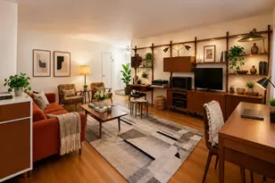 78-40 164th St, Fresh Meadows, NY 11366 - Photo 3