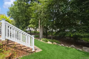 34 Cranberry Cir, Medford, NY 11763 - Photo 7