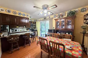 381 N Monroe Ave, Lindenhurst, NY 11757 - Photo 13