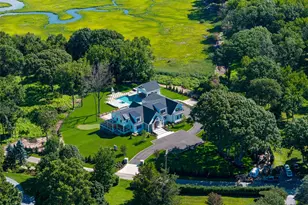 220 Beach Rd, Centre Island, NY 11771 - Photo 47