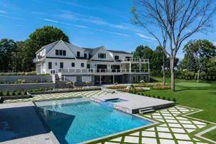 220 Beach Rd, Centre Island, NY 11771 - Photo 3
