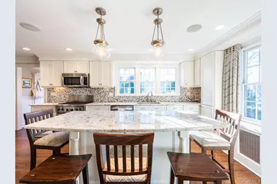 99 Thayer Road, Manhasset, NY 11030 - Photo 5