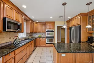 73 Revere Rd, East Hills, NY 11577 - Photo 7