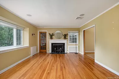 73 Revere Road, East Hills, NY 11577 - Photo 3