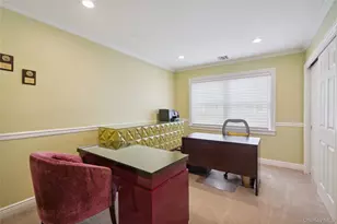 179 Sagamore Dr, Plainview, NY 11803 - Photo 17