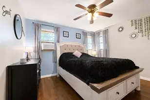11 Farragut Ave, Lindenhurst, NY 11757 - Photo 11