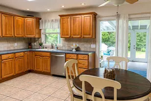 241 Riverside Dr, Riverhead, NY 11901 - Photo 5