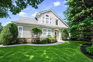 14 Concerto Dr, Lake Grove, NY 11755 - Photo 5