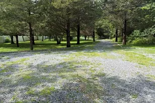 705 Gus Dr, East Marion, NY 11939 - Photo 17