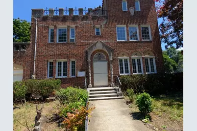 17 Hillside Avenue, Great Neck, NY 11021 - Photo 1