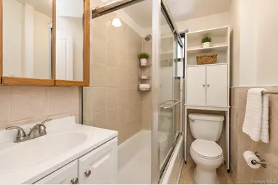 42-02 Layton Street #202, Elmhurst, NY 11373 - Photo 11