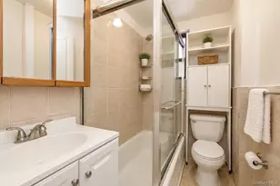 42-02 Layton St, Elmhurst, NY 11373 - Photo 11