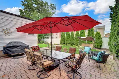 121 Wright Avenue, Deer Park, NY 11729 - Photo 37