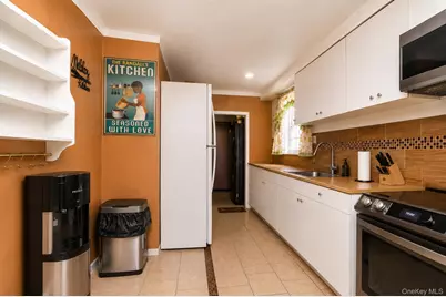 101-30 224th Street, Queens Village, NY 11429 - Photo 5