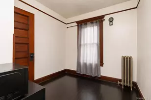 101-30 224th St, Queens Village, NY 11429 - Photo 9