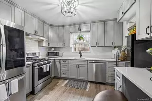 30 Fred Hect Rd, Spring Valley, NY 10977 - Photo 5