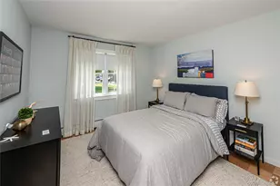 81 Captains Dr, West Babylon, NY 11704 - Photo 7