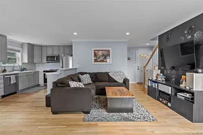36 Grandview Drive, Mahopac, NY 10541 - Photo 11
