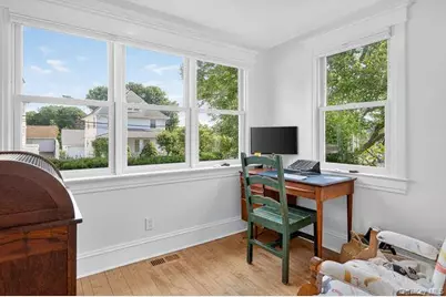 25 Soundview Avenue, Locust Valley, NY 11560 - Photo 17