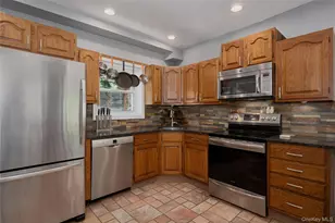 140 Nardin Rd, Lake Peekskill, NY 10537 - Photo 5