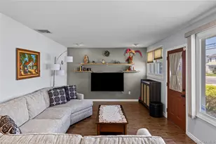 79 Spruce Ln, Valley Stream, NY 11581 - Photo 9