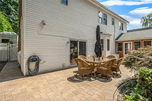 14 Locust St, Ronkonkoma, NY 11779 - Photo 25