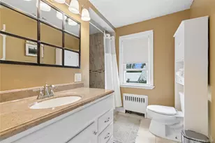 23 Westminster Rd, West Hempstead, NY 11552 - Photo 41