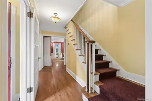 23 Westminster Rd, West Hempstead, NY 11552 - Photo 15