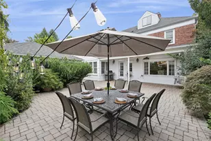 23 Westminster Rd, West Hempstead, NY 11552 - Photo 11