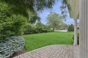 23 Westminster Rd, West Hempstead, NY 11552 - Photo 5