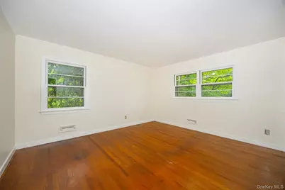 18 Flower Hill Road, Poughkeepsie, NY 12603 - Photo 15