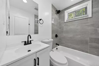 15 Grand Place, Huntington Station, NY 11746 - Photo 13