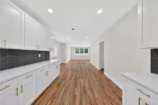 15 Grand Pl, Huntington Station, NY 11746 - Photo 7
