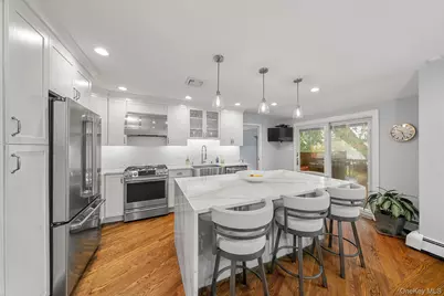 1 Cortland Avenue, Jericho, NY 11753 - Photo 9
