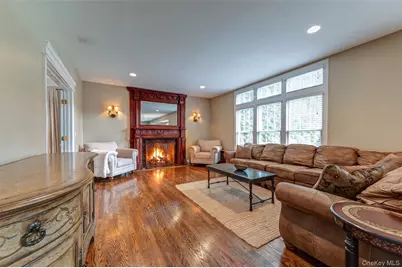 61 Hillside Avenue, Saint James, NY 11780 - Photo 7