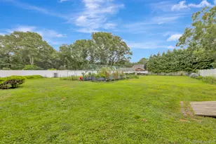 46 Pentmoor Dr, Mastic, NY 11950 - Photo 35