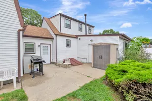 46 Pentmoor Dr, Mastic, NY 11950 - Photo 39