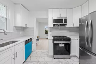 2 Fordham Pl, Hempstead, NY 11550 - Photo 3