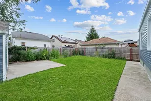 2 Fordham Pl, Hempstead, NY 11550 - Photo 11