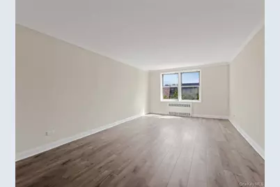 67-12 Yellowstone Boulevard #f6, Forest Hills, NY 11375 - Photo 11