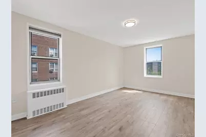 67-12 Yellowstone Boulevard #f6, Forest Hills, NY 11375 - Photo 13