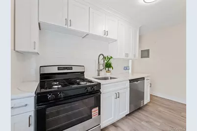 67-12 Yellowstone Boulevard #f6, Forest Hills, NY 11375 - Photo 7