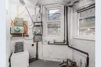 1893 Longfellow Avenue, Bronx, NY 10460 - Photo 27