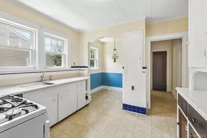 781 Grand Terrace Avenue, Baldwin, NY 11510 - Photo 17
