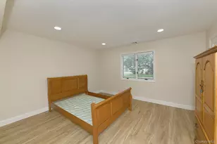 20 Laurel Ave, East Islip, NY 11730 - Photo 17