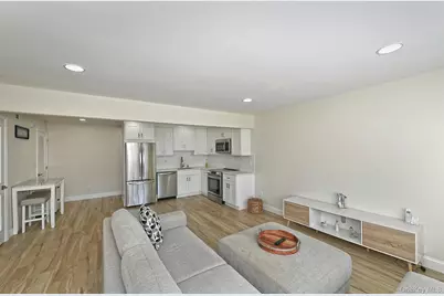 20 Laurel Avenue #3, East Islip, NY 11730 - Photo 7