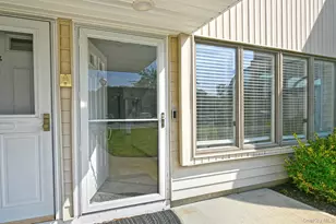20 Laurel Ave, East Islip, NY 11730 - Photo 5
